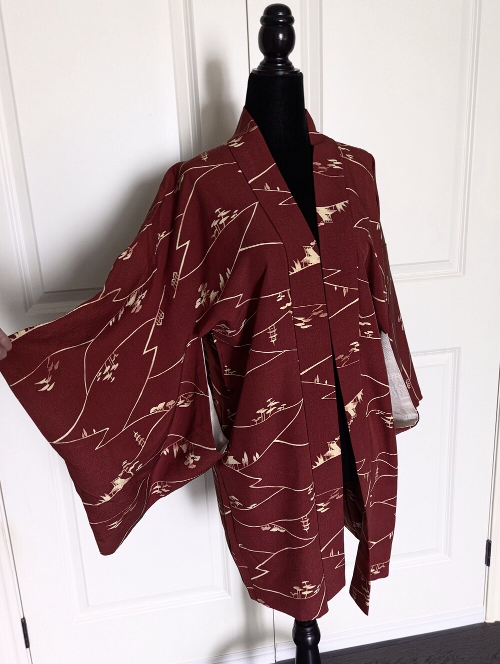 Traditional Japanese Silk Haori Jacket Burgundy S–M, Short Kimino Jakcet